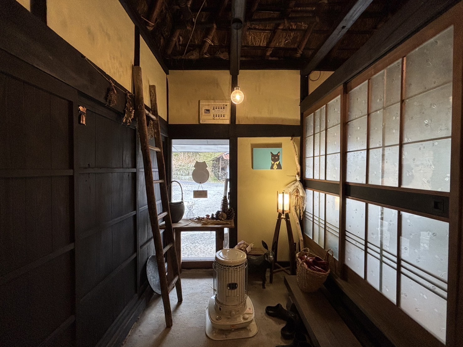 古民家保護猫カフェ つむぎの